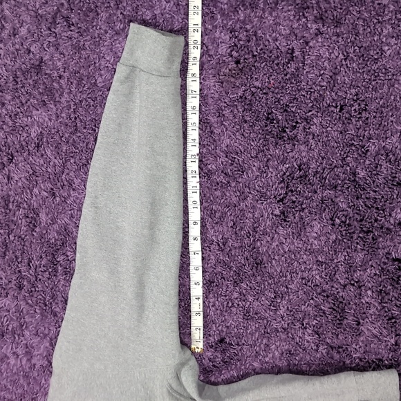 Vintage Russell Athletic Heather Gray Pullover Sweatshirt - Picture 5 of 6